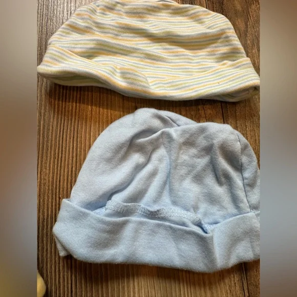 Lot of 4 Baby Hats Infant One Size Yellow Blue - Picture 3 of 5